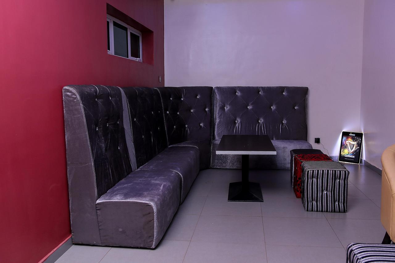 Albertville Luxury Rooms Ilesa Exteriör bild